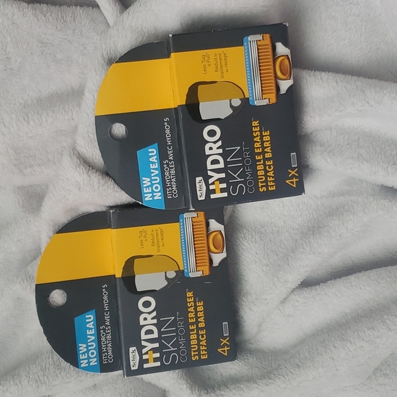 2 Schick Hydro Stubble Eraser Refills — Stubble Razor Refills, 4 Count - Picture 3 of 3